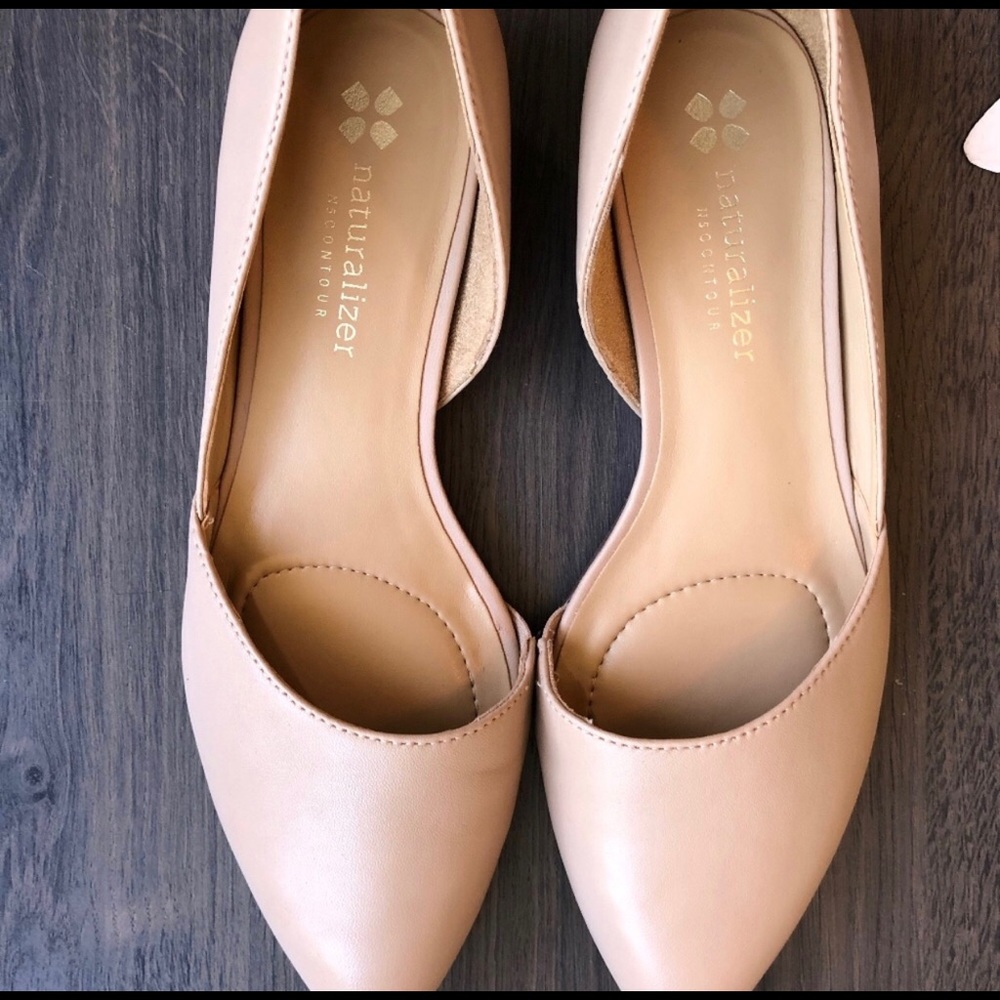Naturalizer’s NWT 8.5W Samantha flats